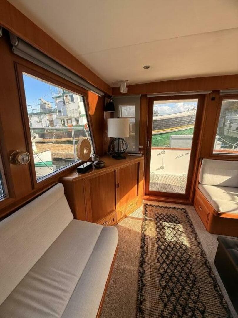 1997 Ocean Alexander 486 Pilothouse — photo 8