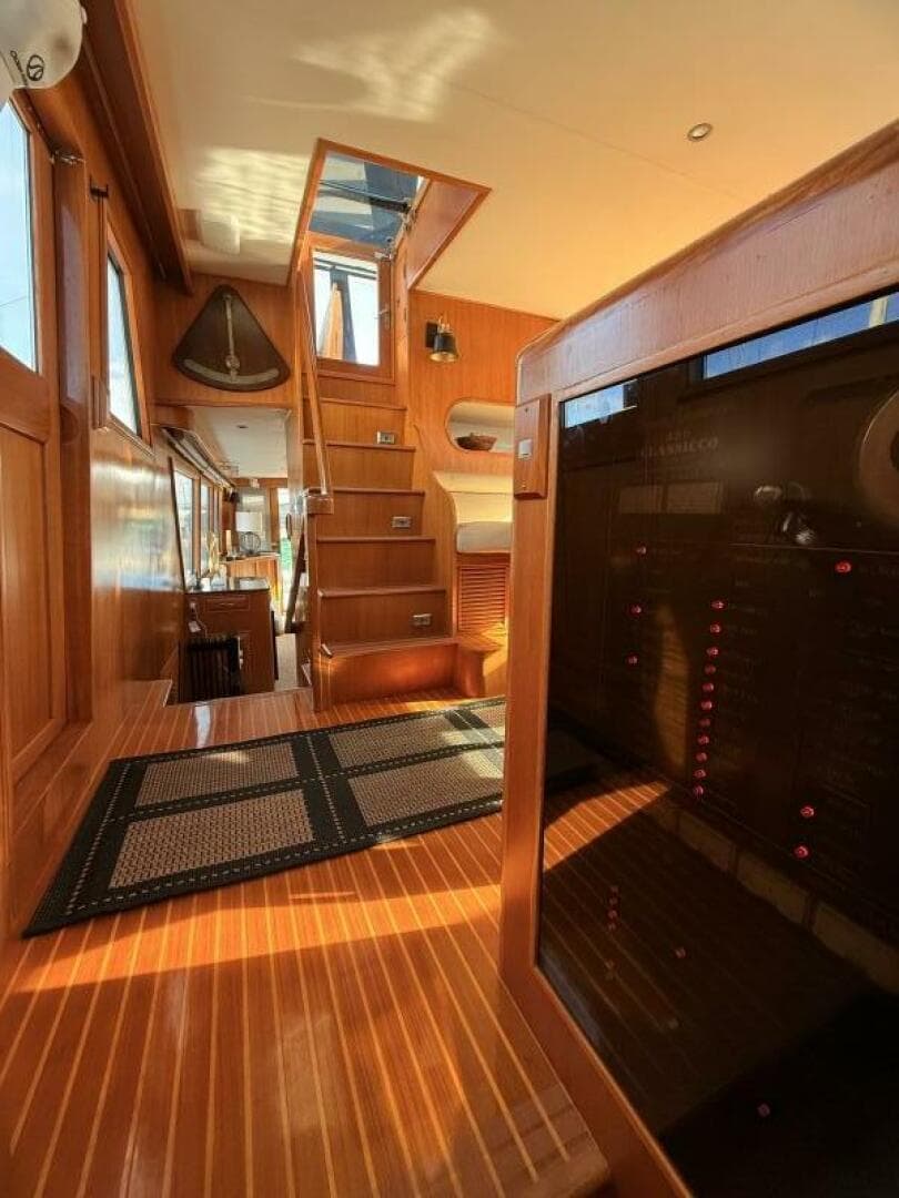1997 Ocean Alexander 486 Pilothouse — photo 11
