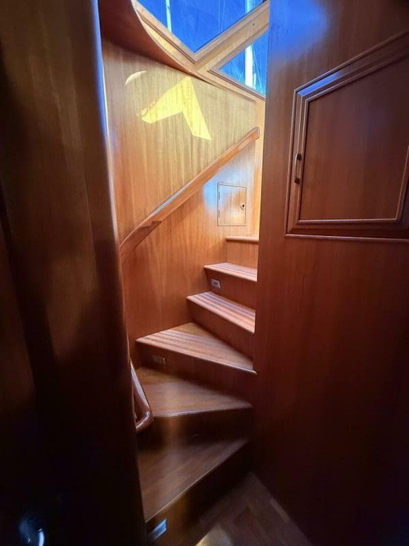 1997 Ocean Alexander 486 Pilothouse — photo 33