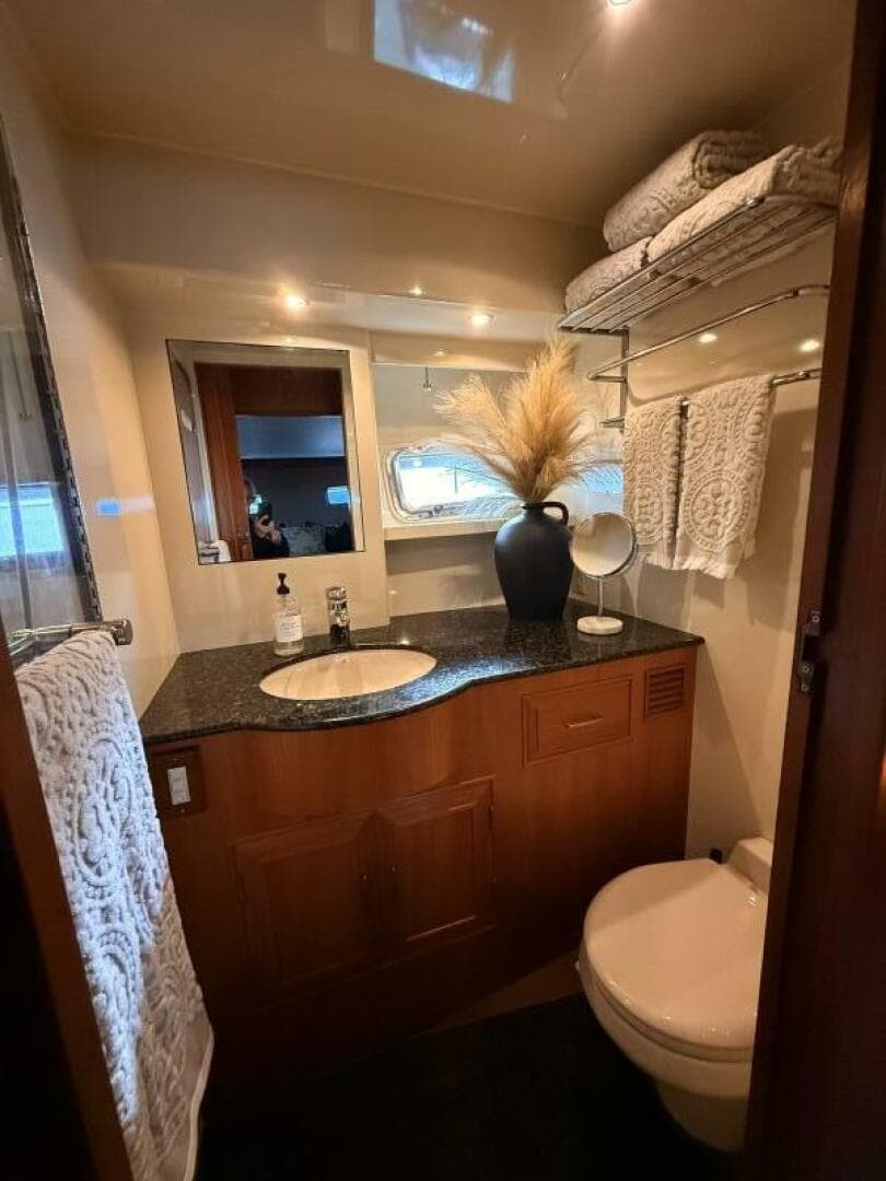 1997 Ocean Alexander 486 Pilothouse — photo 27