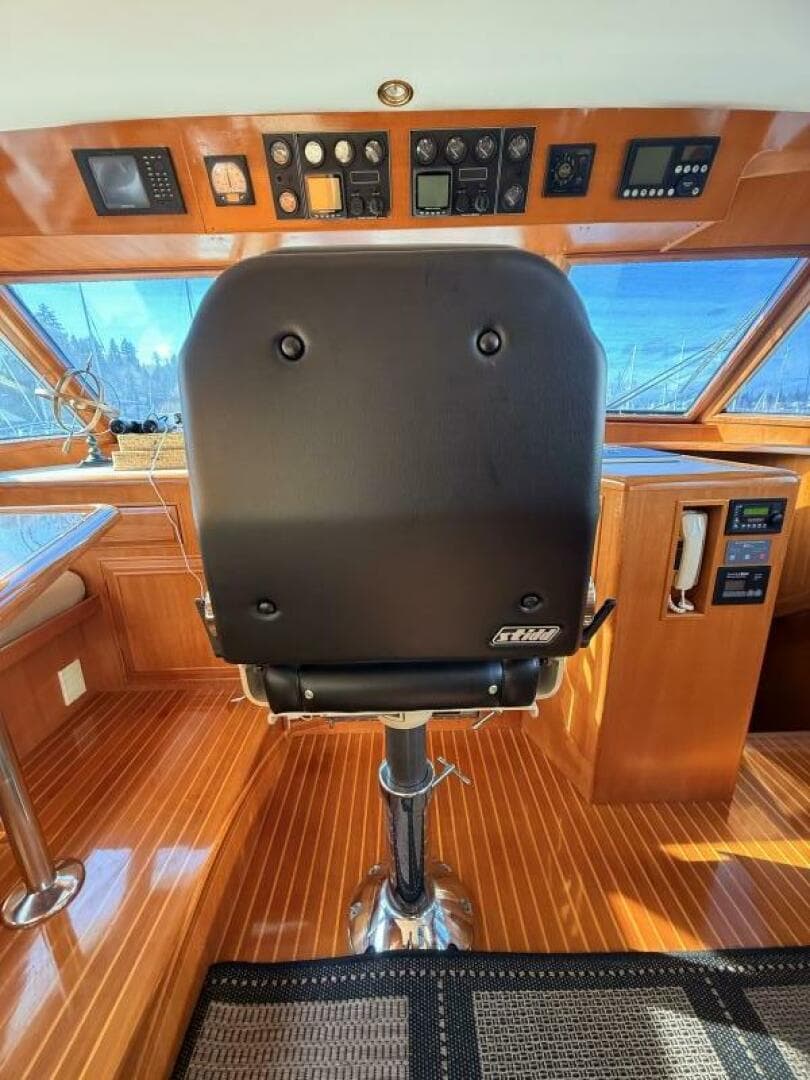 1997 Ocean Alexander 486 Pilothouse — photo 18