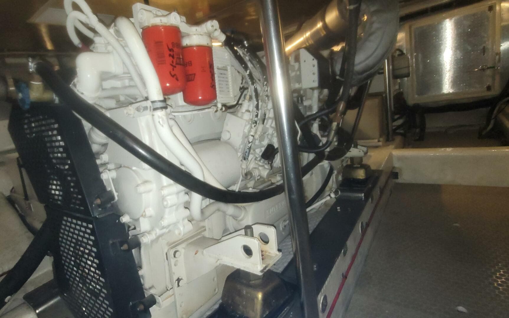 1997 Ocean Alexander 486 Pilothouse — photo 39