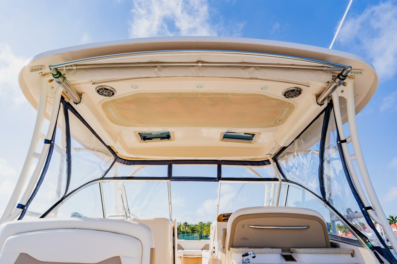 2013 Grady-White 335 Freedom — photo 33