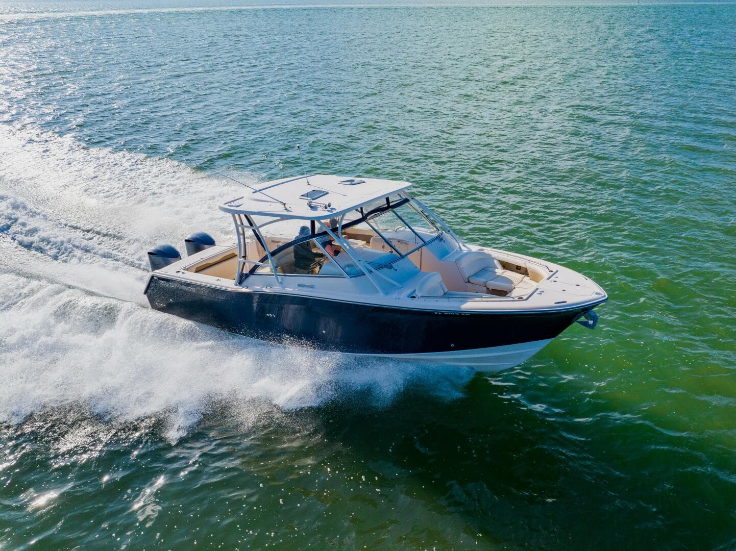 2013 Grady-White 335 Freedom — photo 20