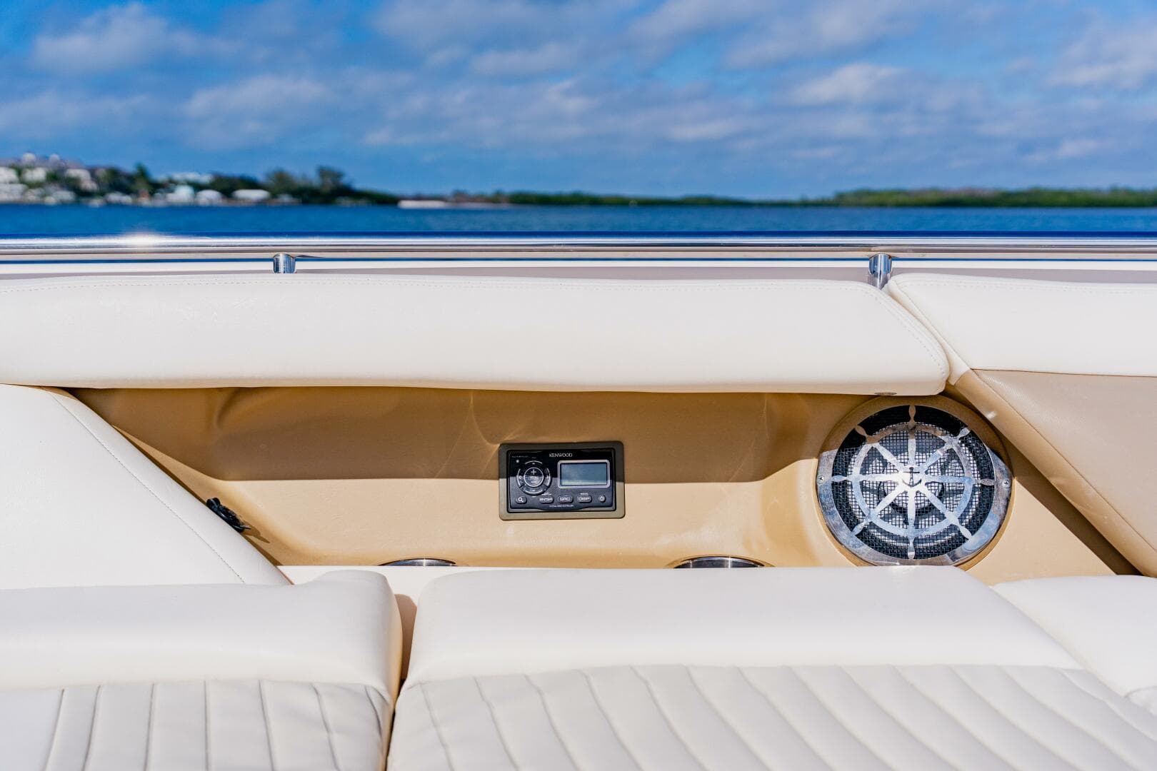 2013 Grady-White 335 Freedom — photo 55