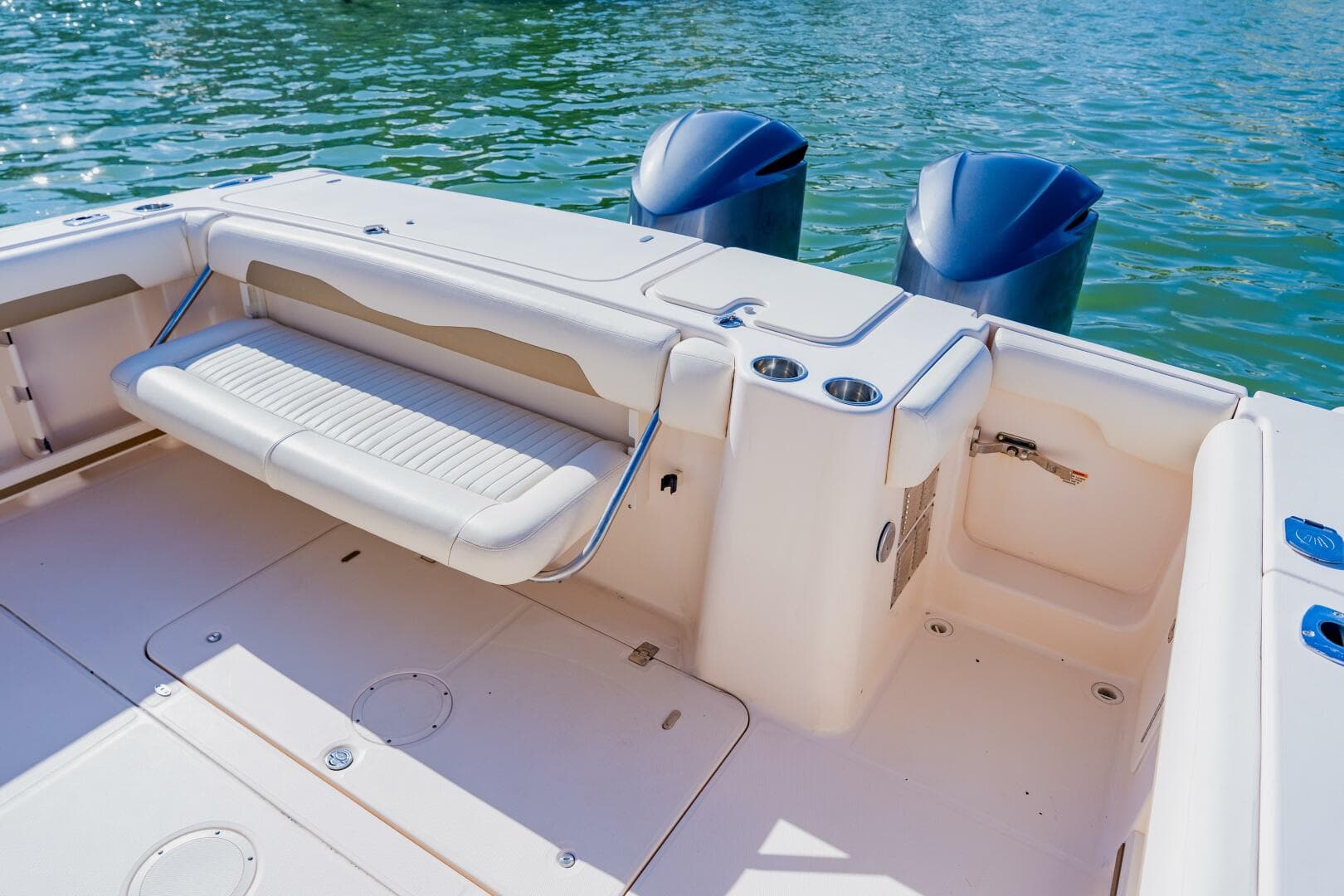 2013 Grady-White 335 Freedom — photo 27