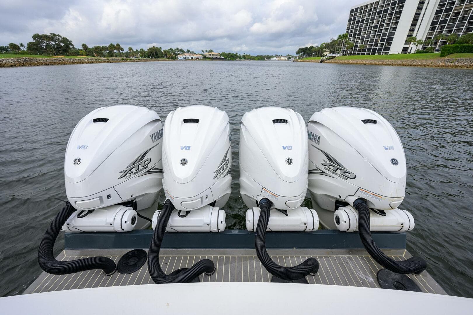 2021 Regulator 41 — photo 37