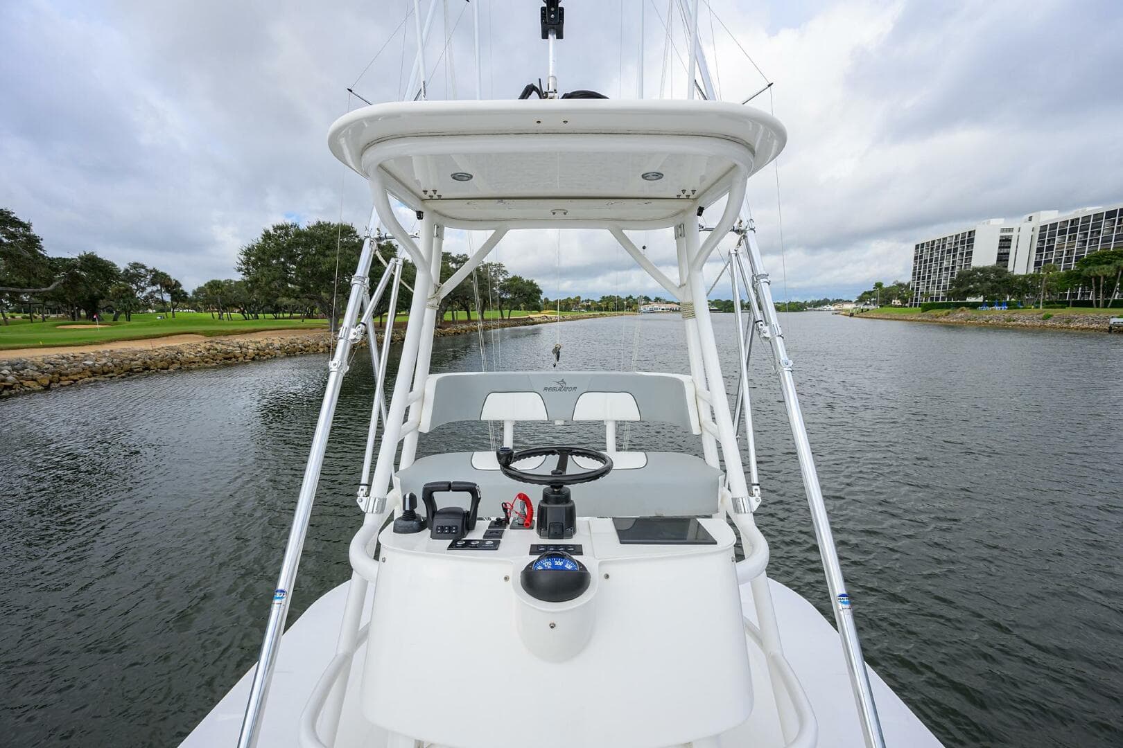 2021 Regulator 41 — photo 30