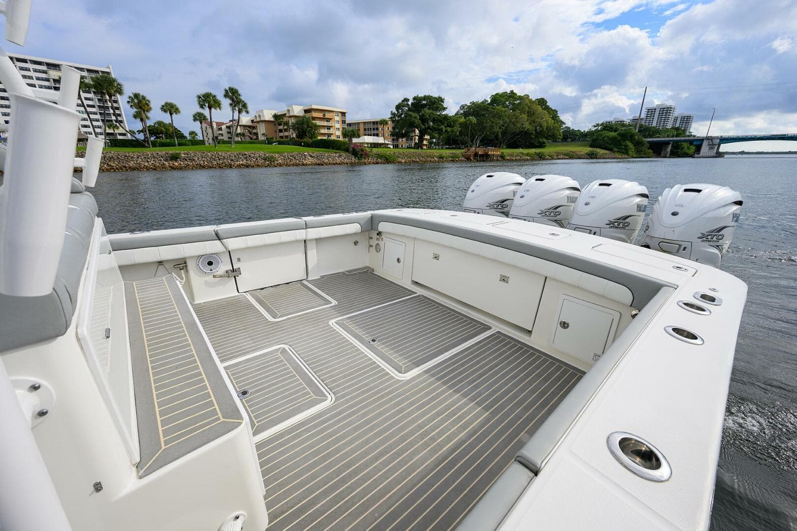 2021 Regulator 41 — photo 13