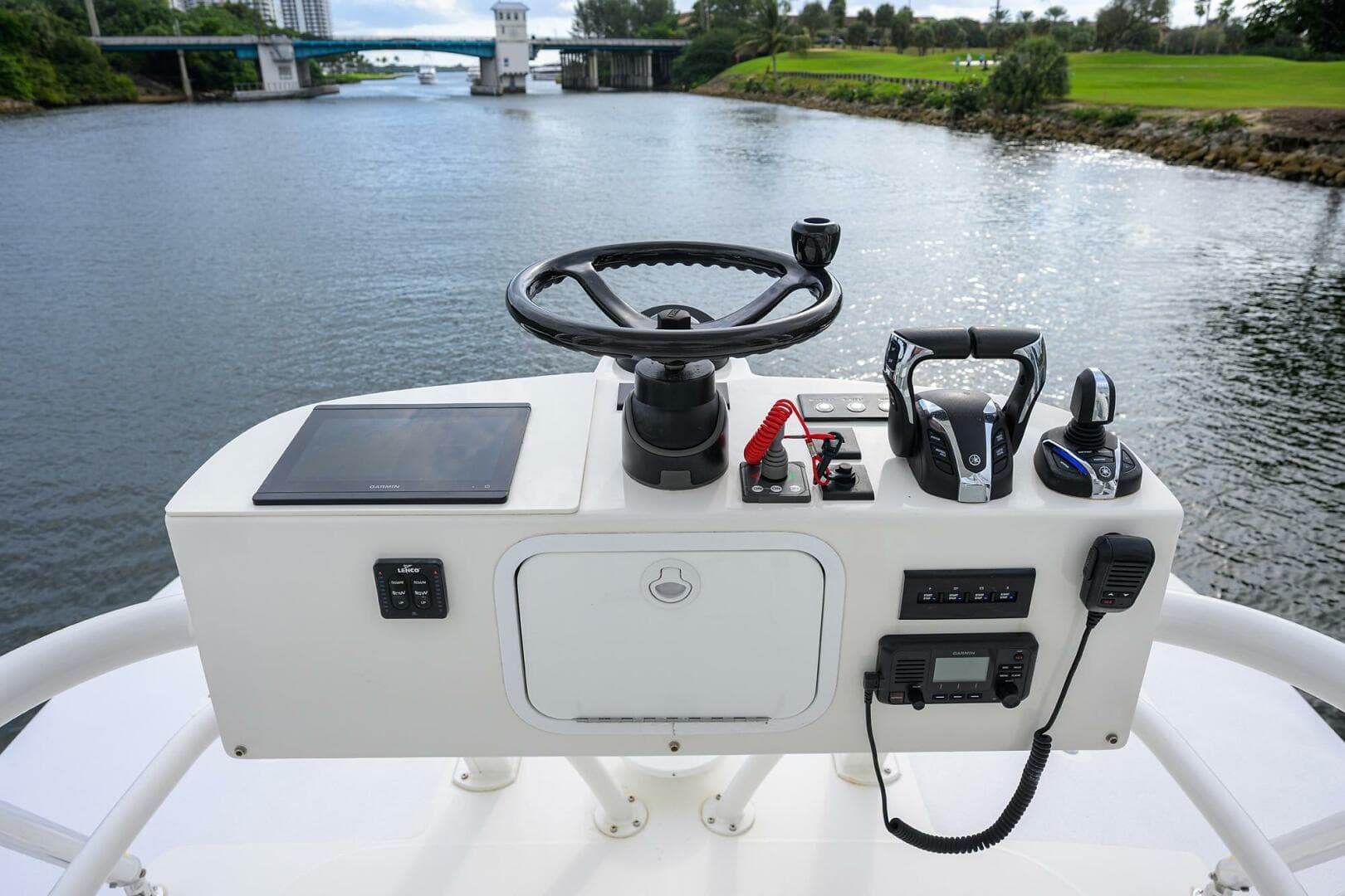 2021 Regulator 41 — photo 34