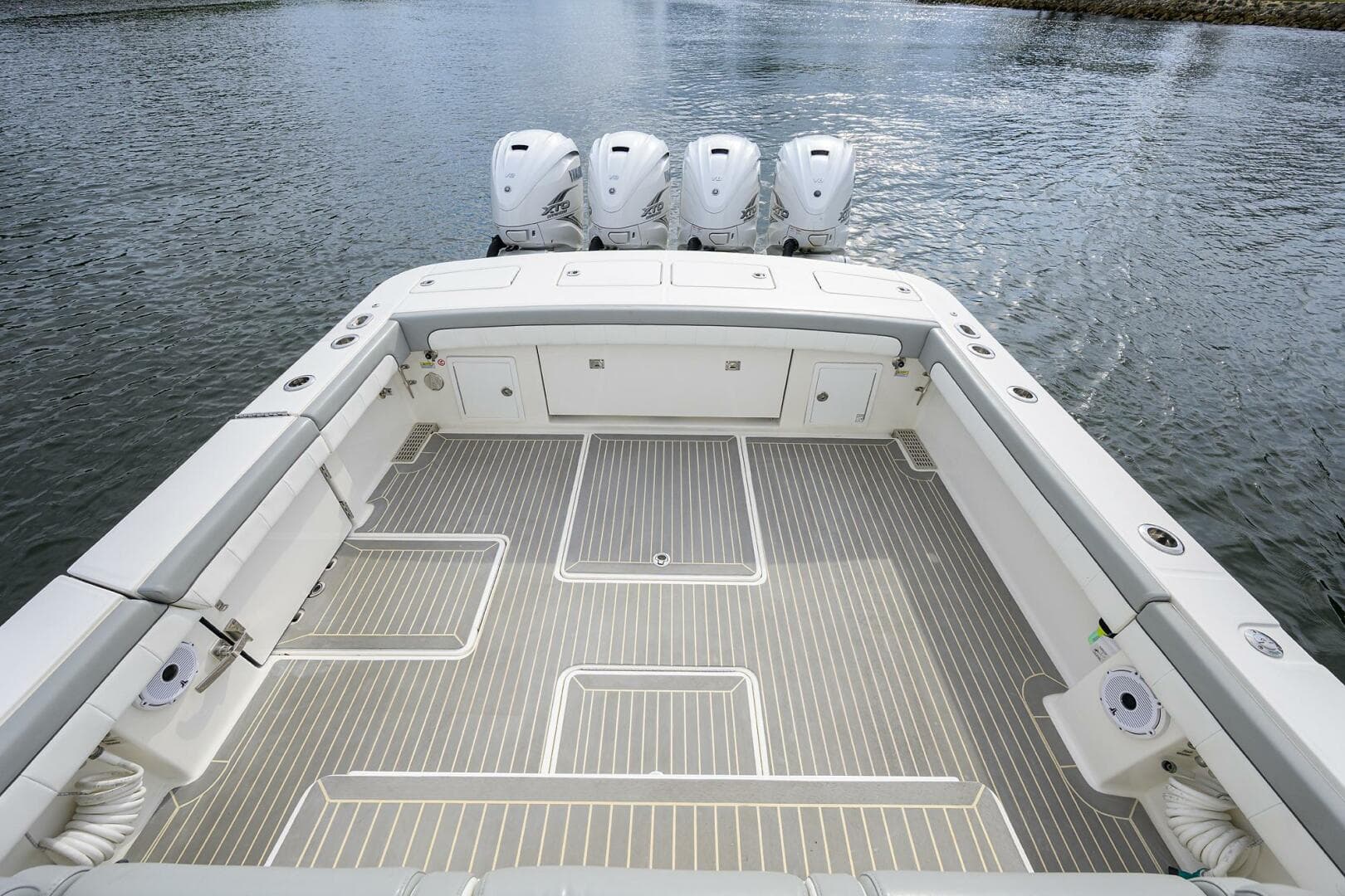 2021 Regulator 41 — photo 12