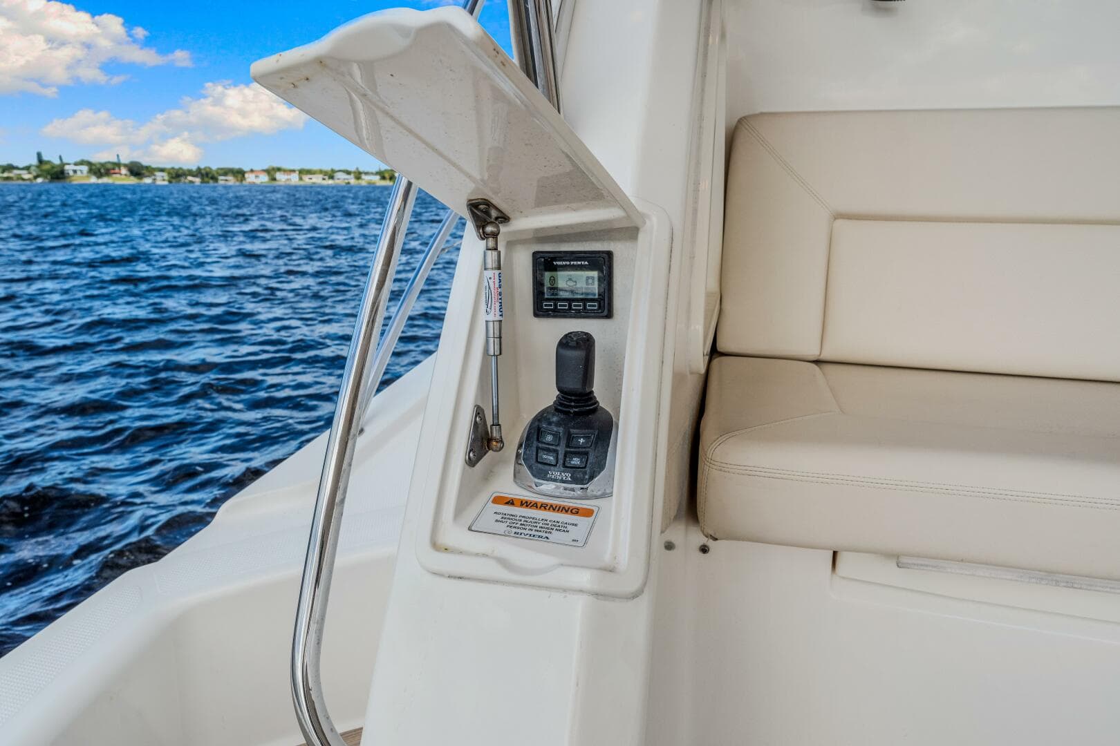 2015 Riviera 565 Suv — photo 51