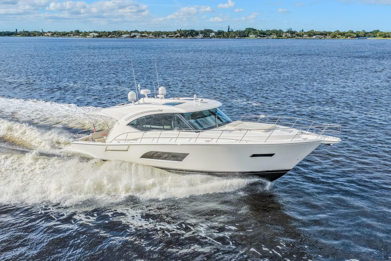 2015 Riviera 565 Suv — photo 23