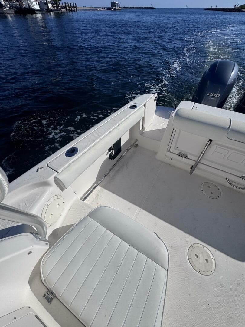 2014 Robalo R265 — photo 16