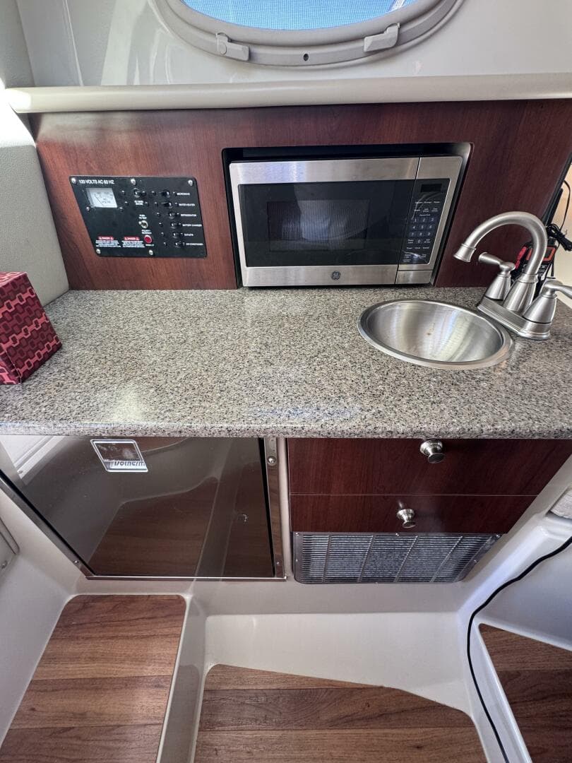 2014 Robalo R265 — photo 50