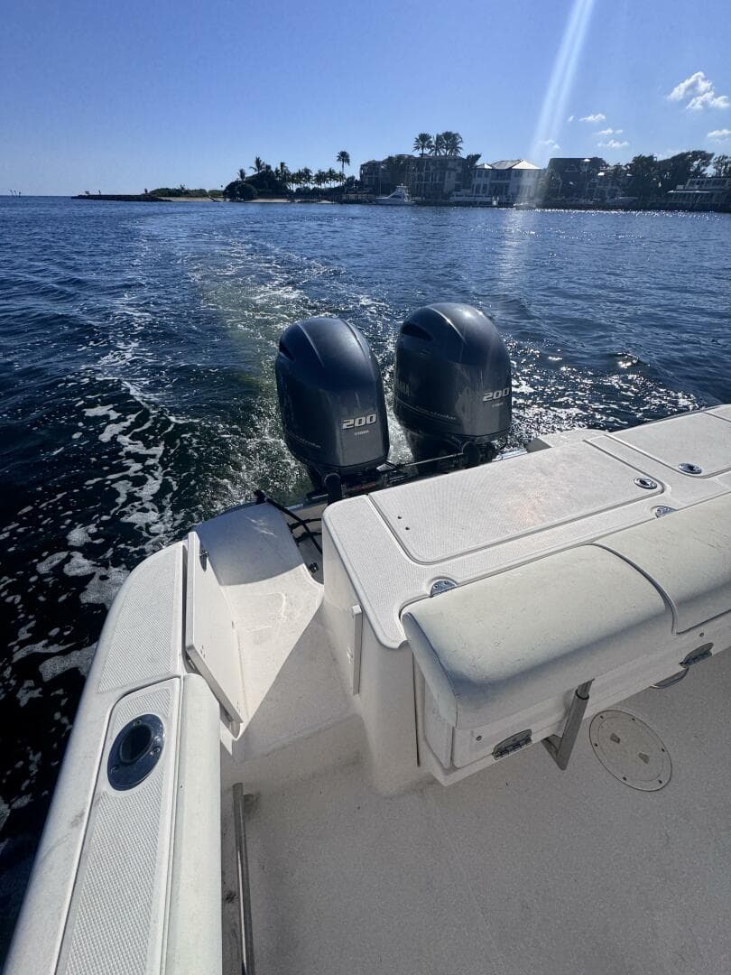 2014 Robalo R265 — photo 17