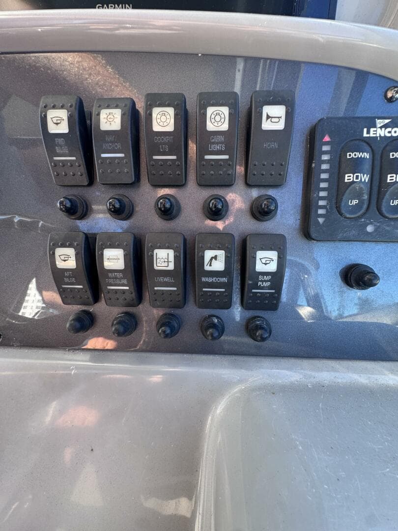 2014 Robalo R265 — photo 31