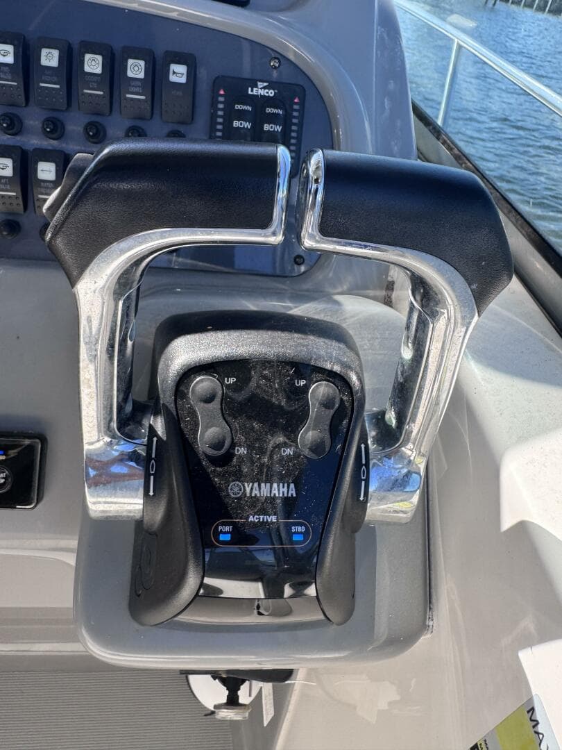 2014 Robalo R265 — photo 37
