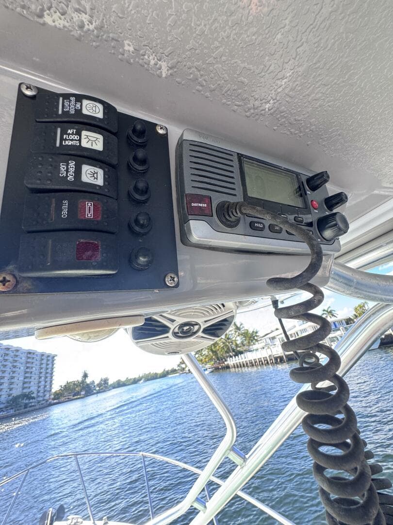 2014 Robalo R265 — photo 30