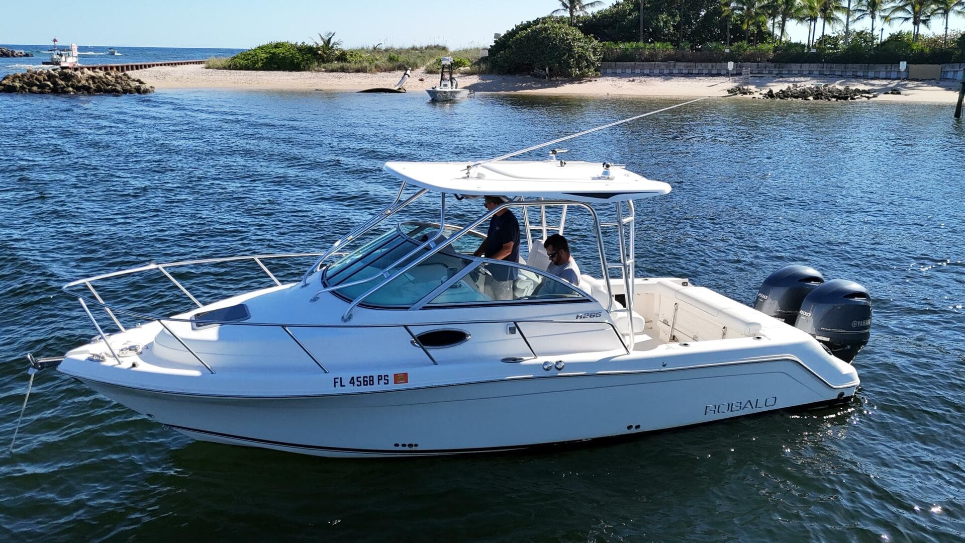 2014 Robalo R265 — photo 9