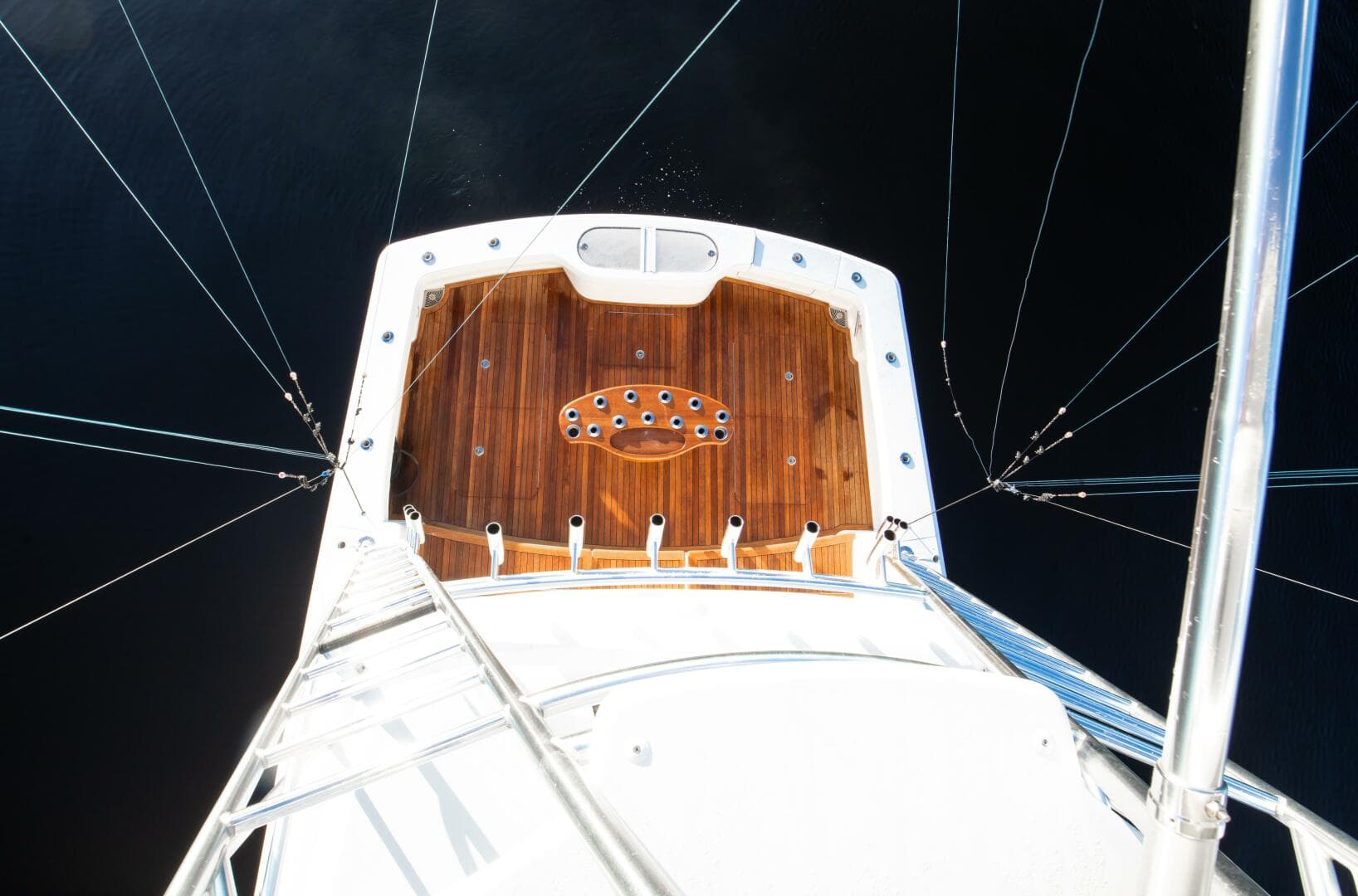 2016 Viking 52 Sport Tower — photo 12