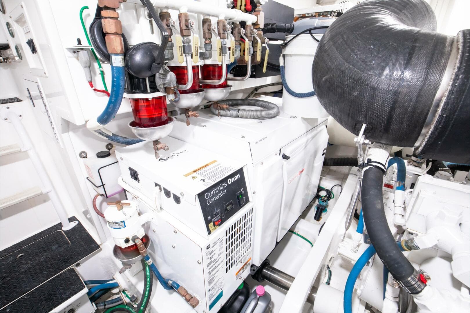 2016 Viking 52 Sport Tower — photo 43