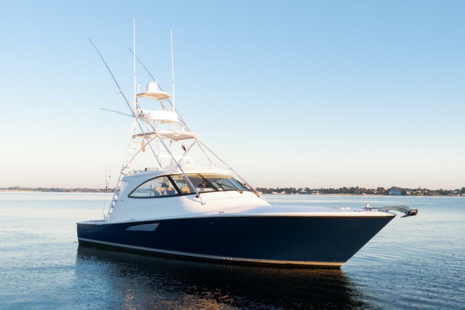 2016 Viking 52 Sport Tower — photo 2