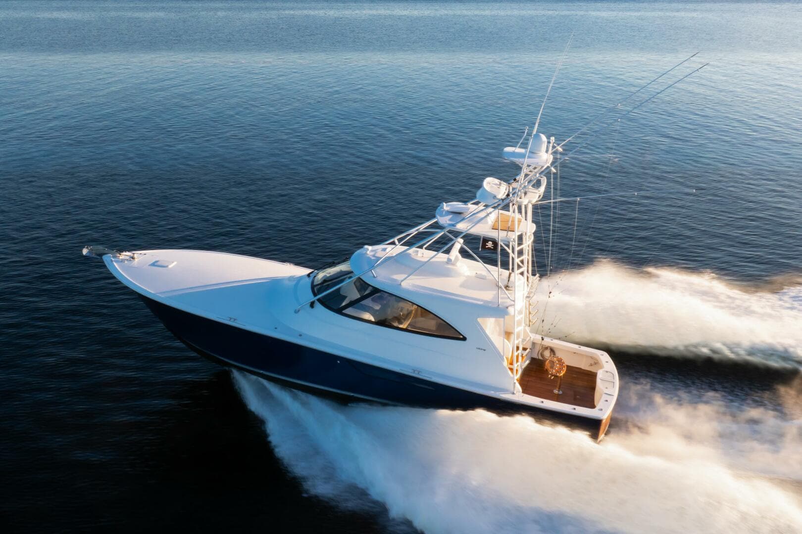 2016 Viking 52 Sport Tower — photo 5