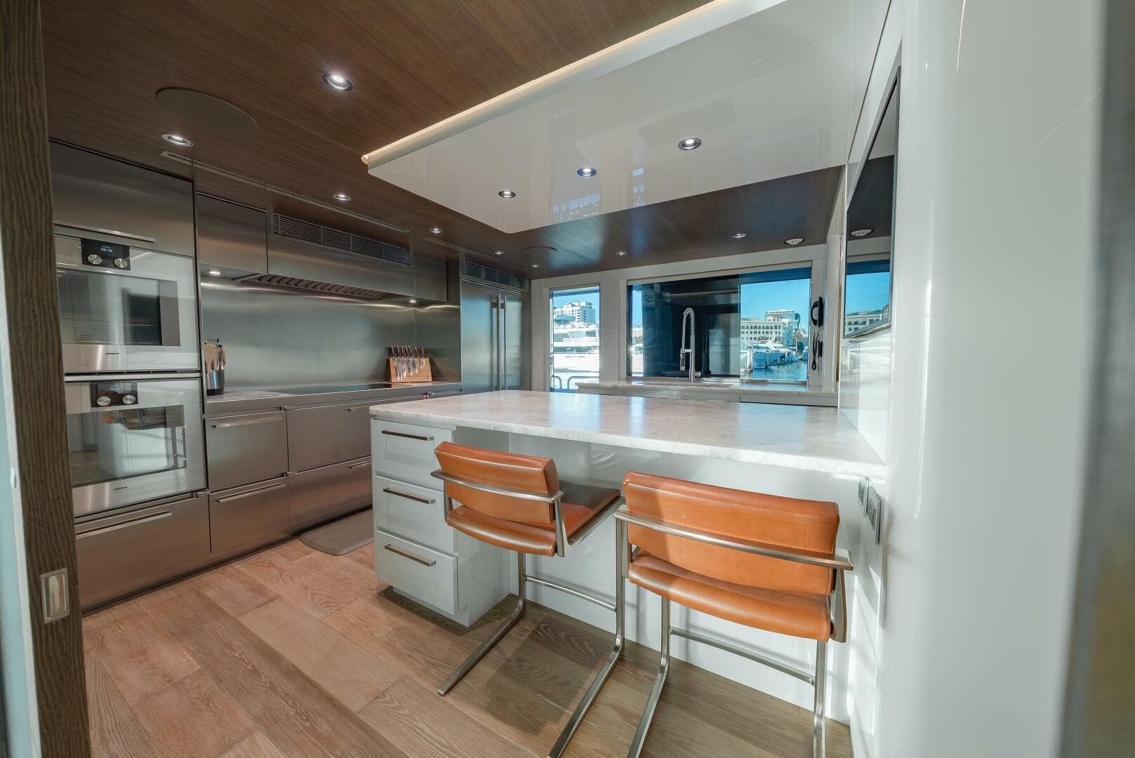 2018 Westport Raised Pilothouse — photo 9