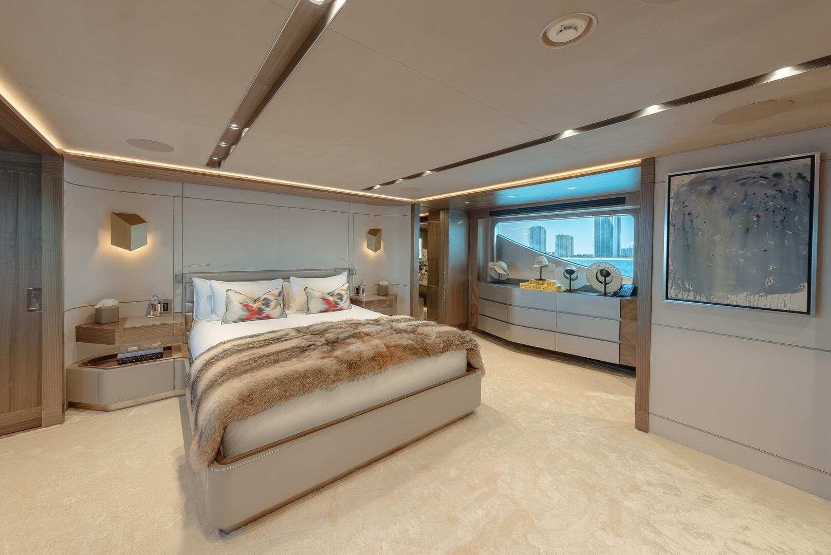 2018 Westport Raised Pilothouse — photo 15