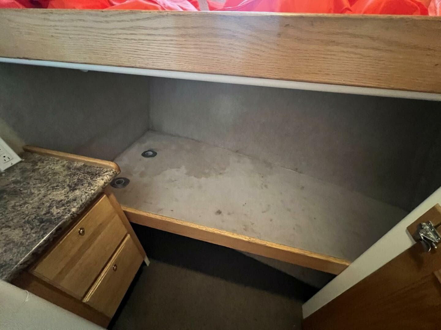 2006 Provincial Lobster — photo 28