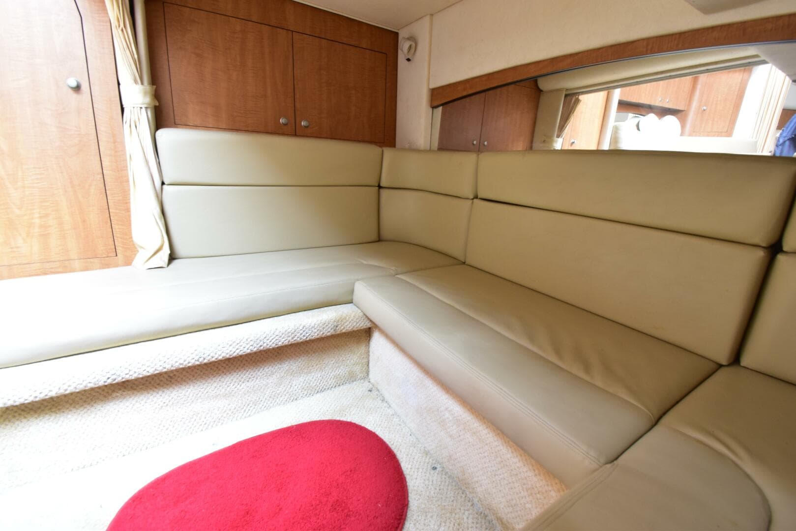 2006 Sea Ray 320 Sundancer — photo 19