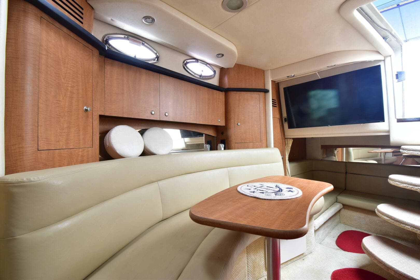 2006 Sea Ray 320 Sundancer — photo 23