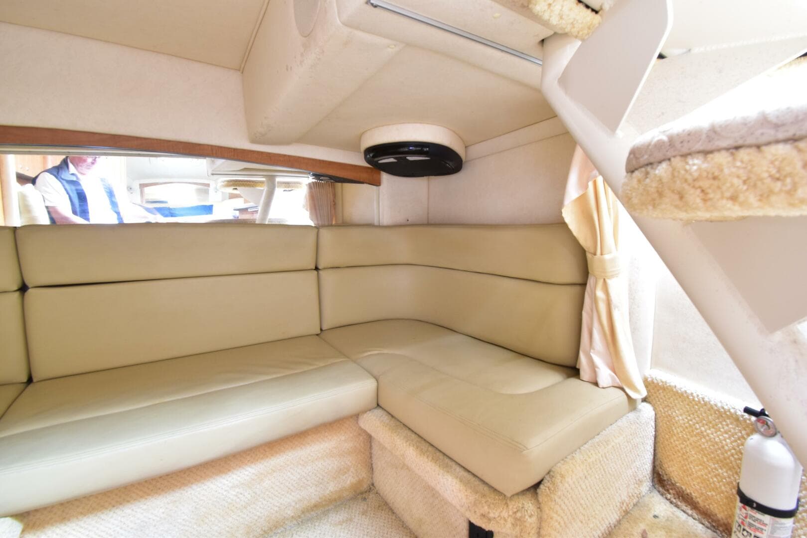 2006 Sea Ray 320 Sundancer — photo 18