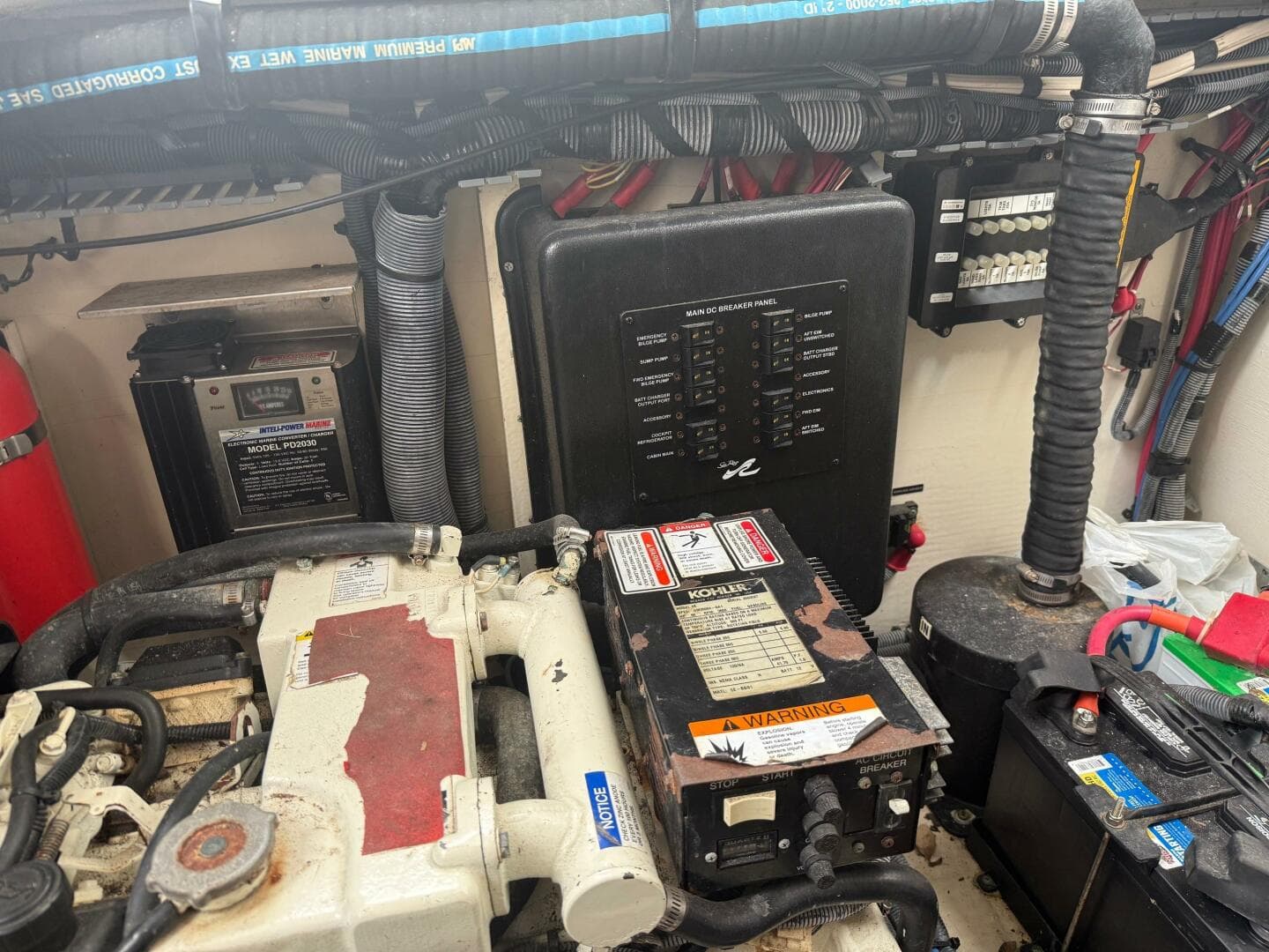 2006 Sea Ray 320 Sundancer — photo 26