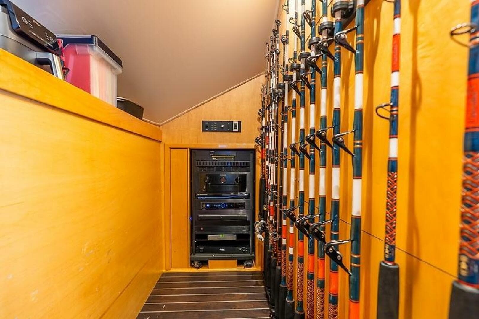 2019 Viking 68 Enclosed Bridge — photo 40