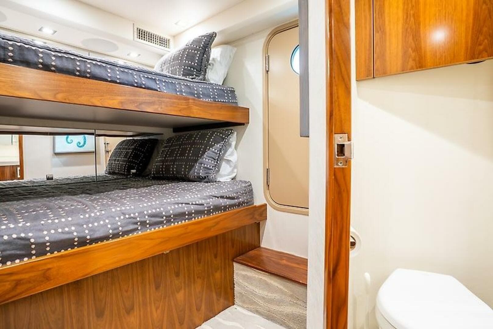 2019 Viking 68 Enclosed Bridge — photo 54