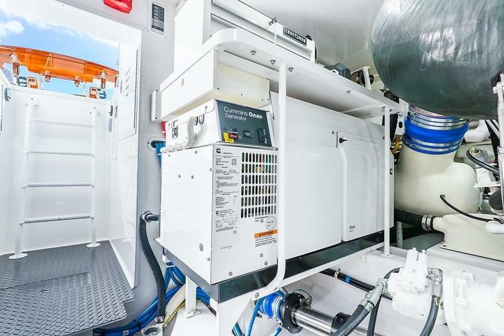 2019 Viking 68 Enclosed Bridge — photo 28