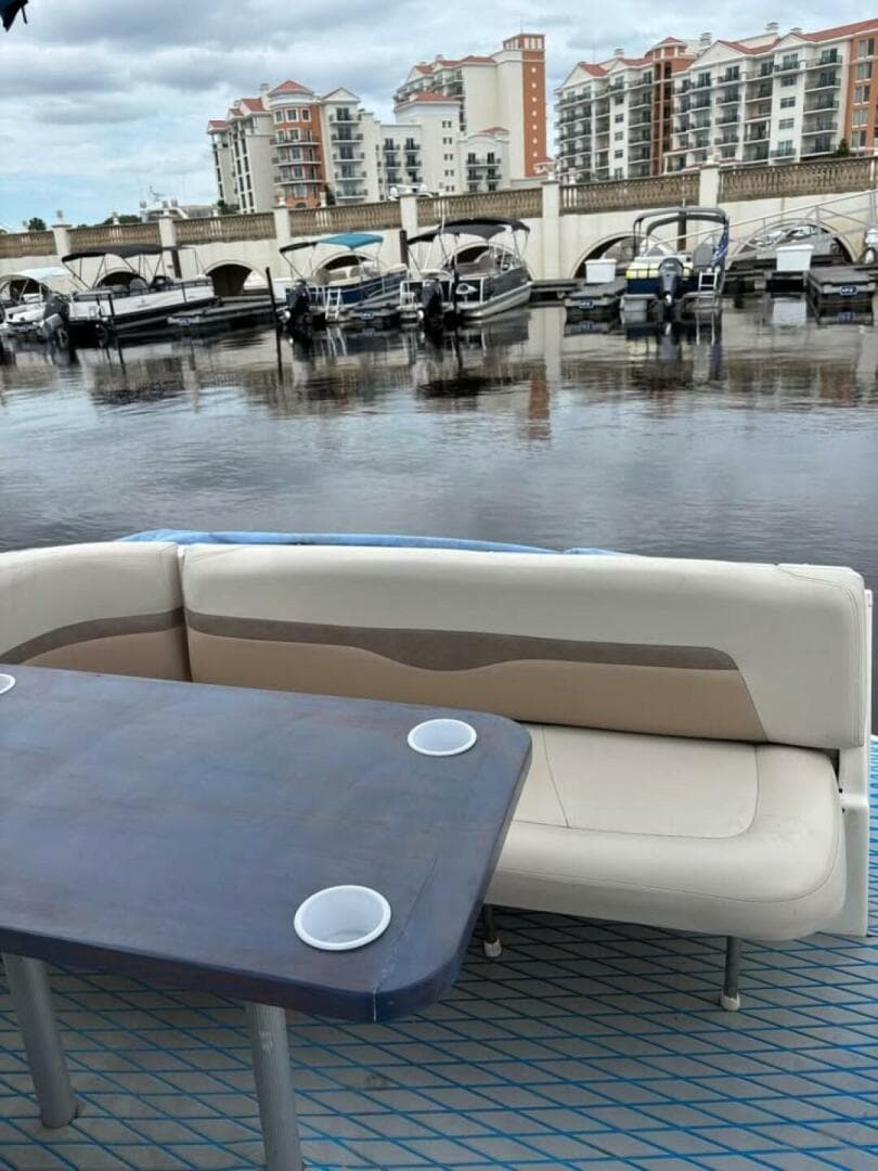 2005 Chaparral Signature 290 — photo 21