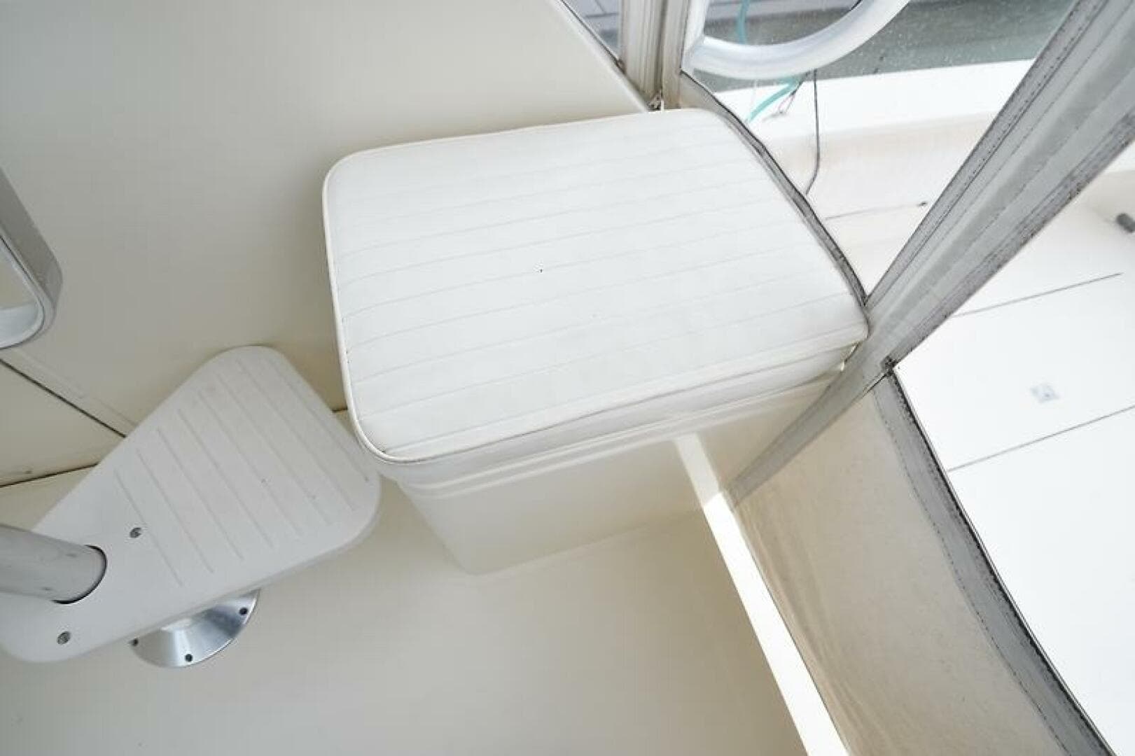 2007 Carolina Classic 28 Express — photo 13