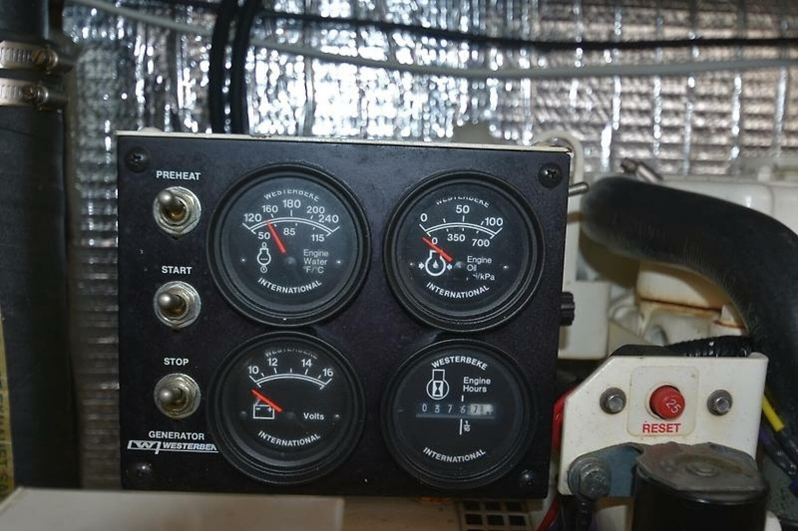 2007 Carolina Classic 28 Express — photo 61