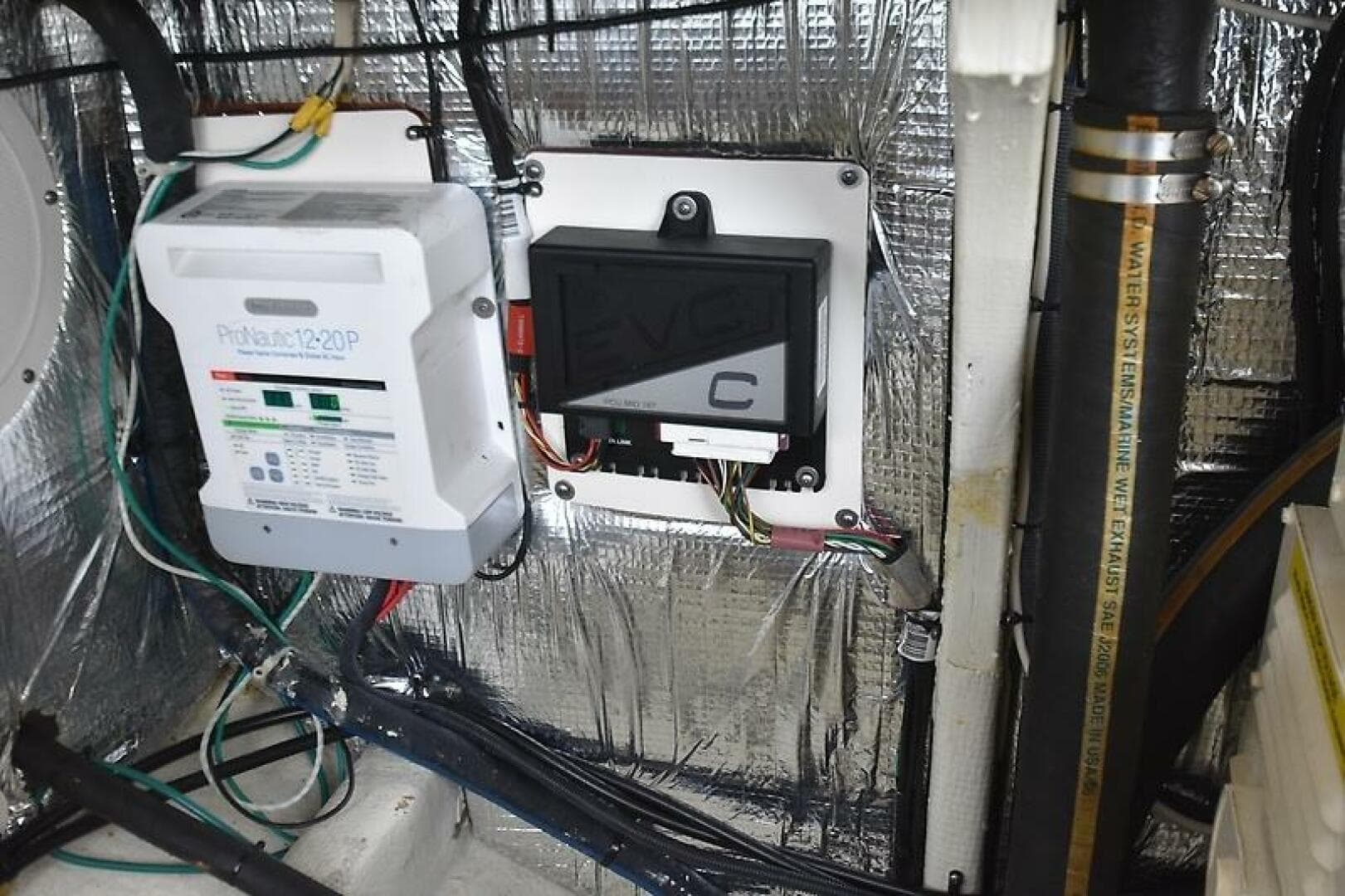 2007 Carolina Classic 28 Express — photo 62