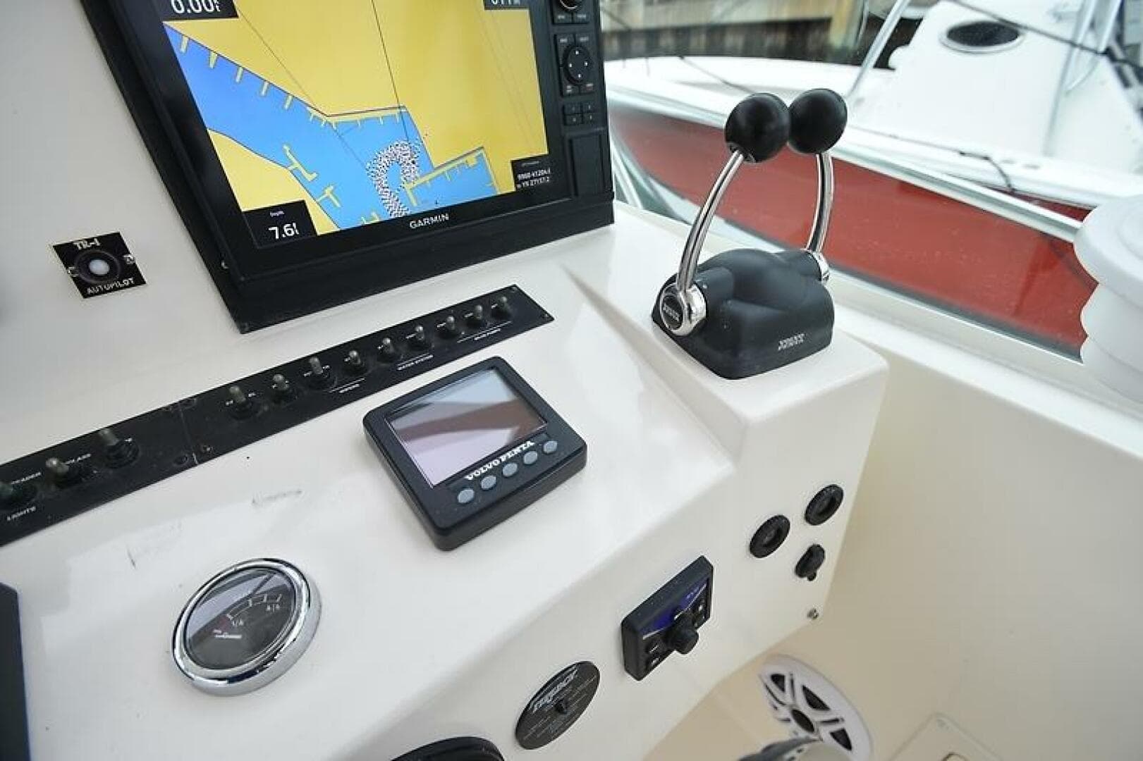 2007 Carolina Classic 28 Express — photo 27