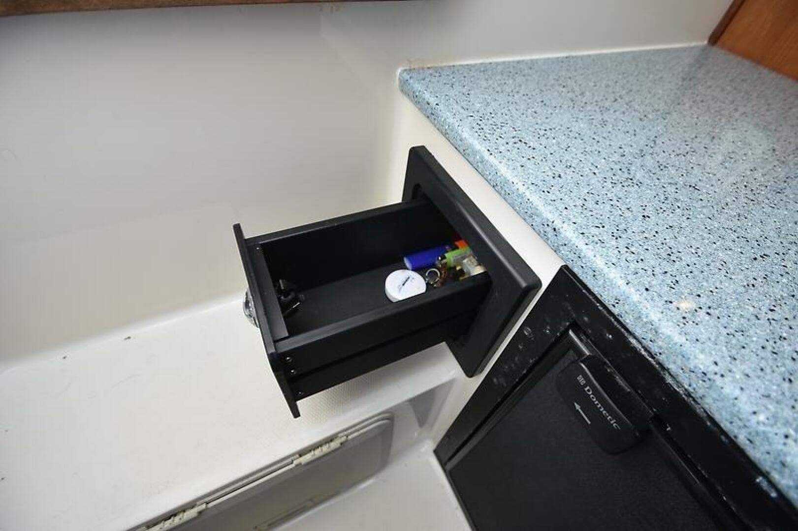 2007 Carolina Classic 28 Express — photo 72