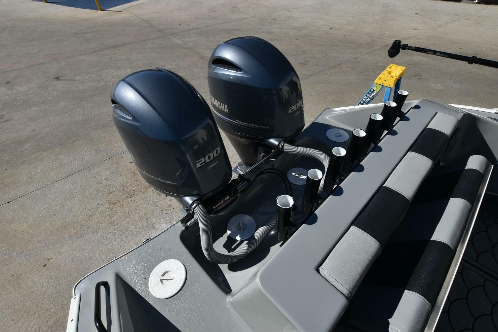 2016 Cape Horn 275 Xs — photo 21