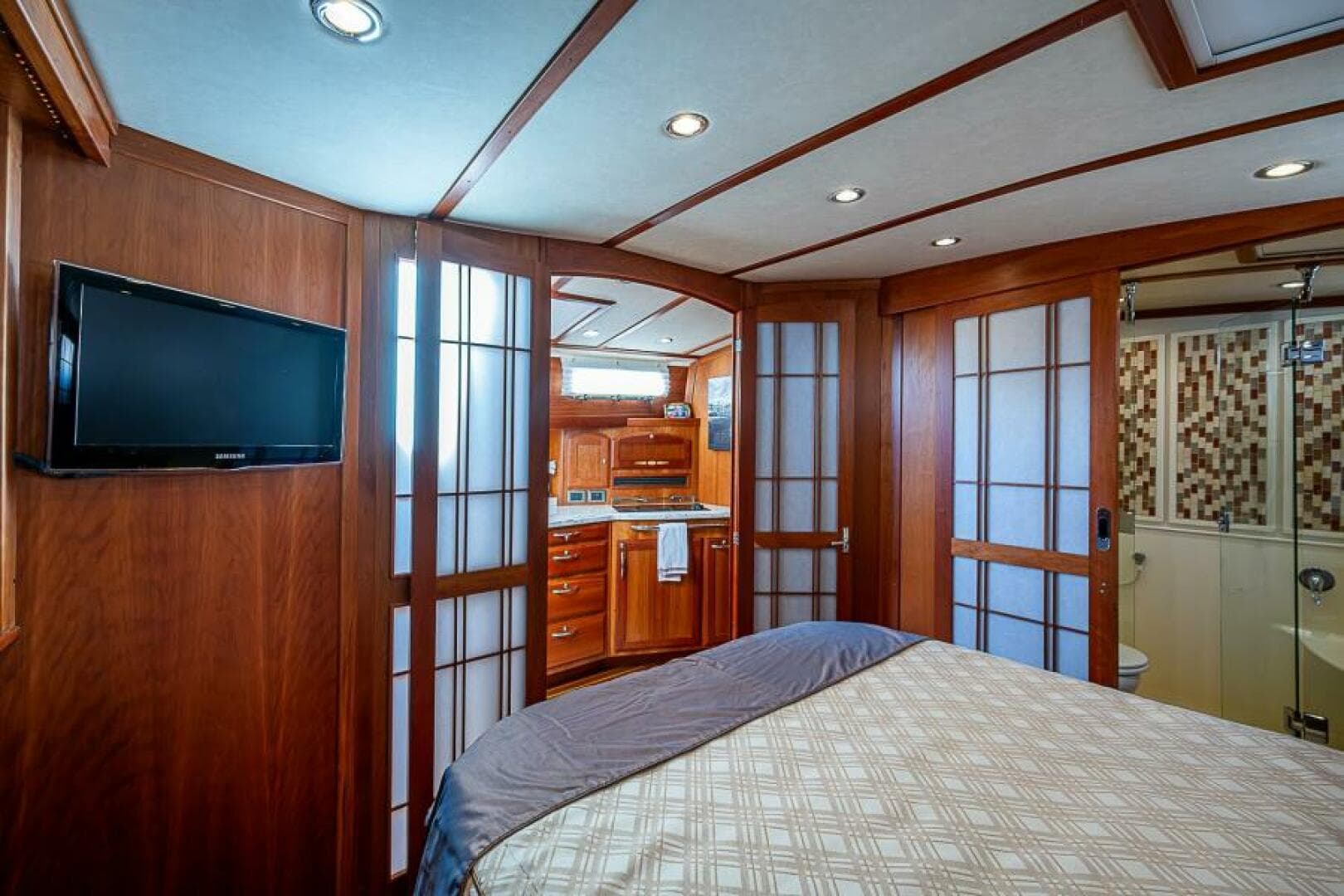 2012 Sabre 48 Salon Express — photo 57