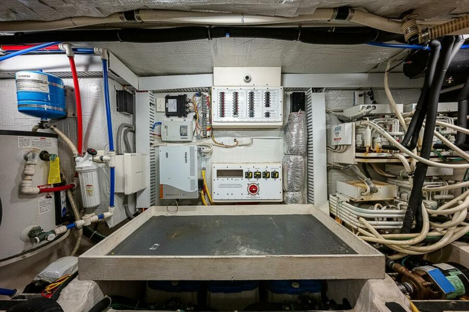 2012 Sabre 48 Salon Express — photo 75