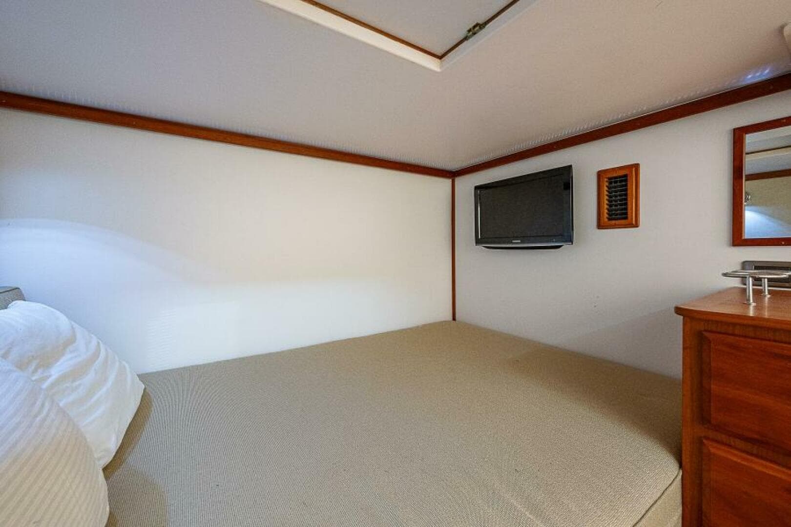 2012 Sabre 48 Salon Express — photo 67