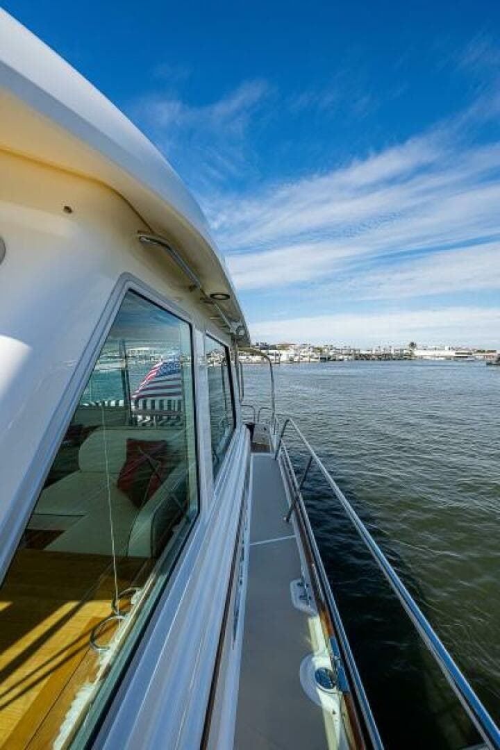 2012 Sabre 48 Salon Express — photo 13