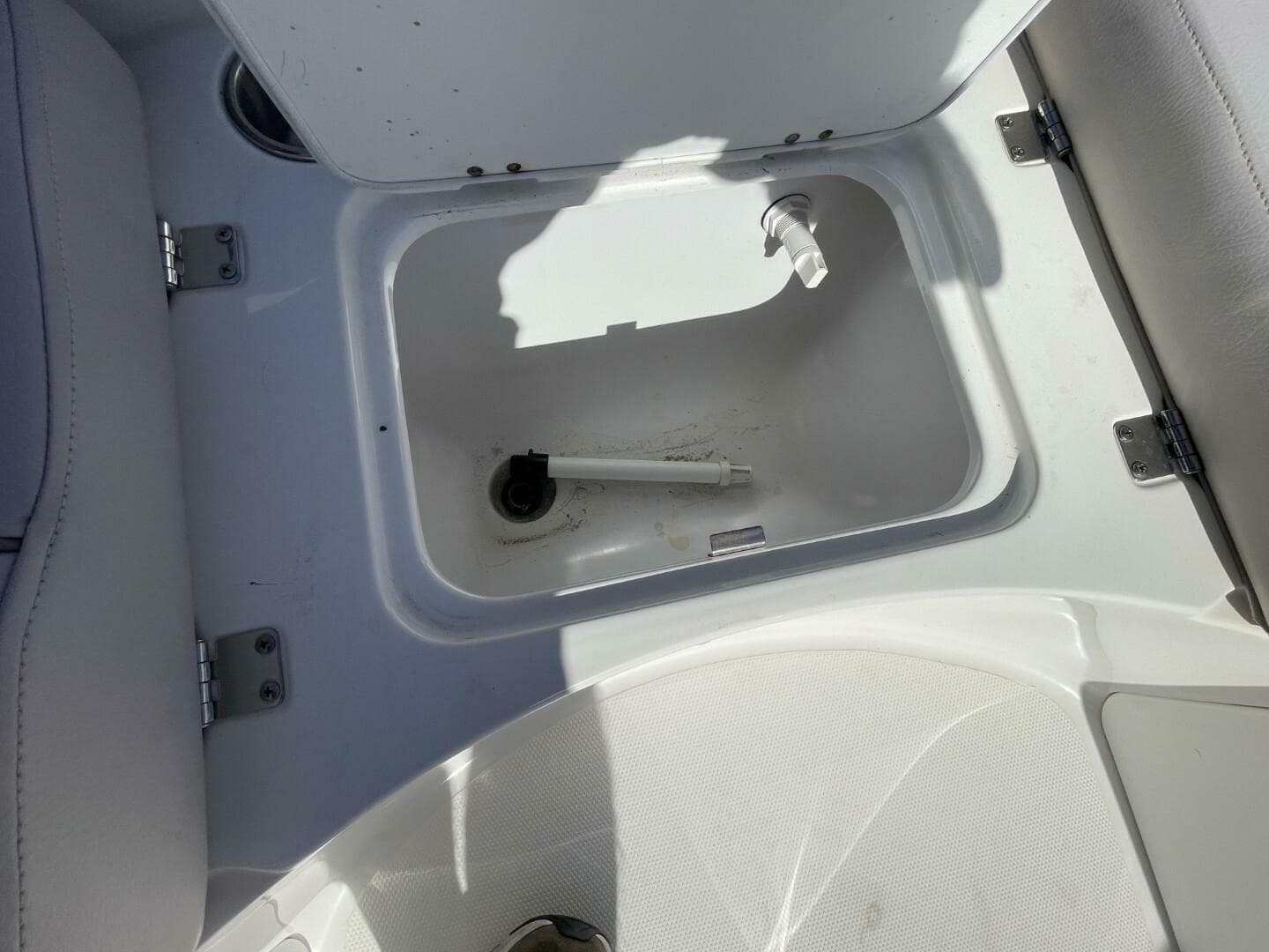 2917 Hurricane Sundeck Sport 202 OB — photo 37